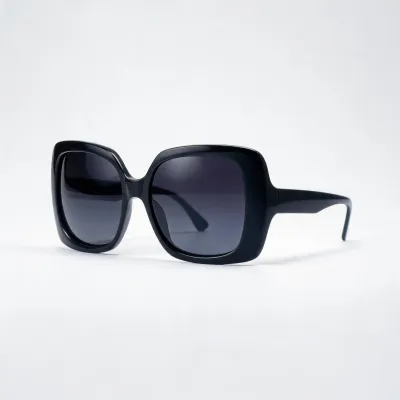 oversize sunglasses